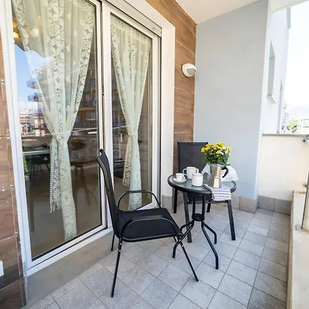 Sirio - Bilocale Comodo A 200 M Dal Mare E Con Piscina Sul Tetto