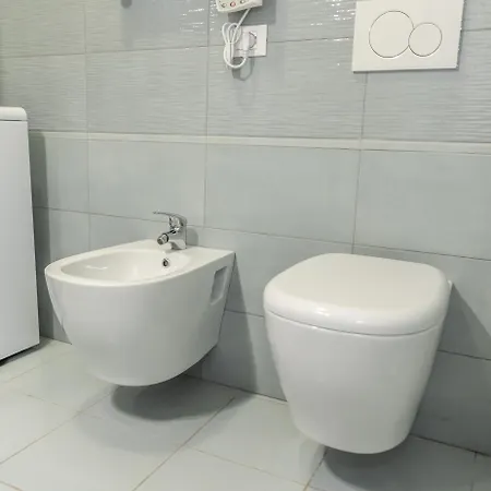 Sirio - Bilocale Comodo A 200 M Dal Mare E Con Piscina Sul Tetto Appartement *
