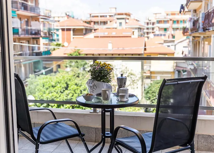 Sirio - Bilocale Comodo A 200 M Dal Mare E Con Piscina Sul Tetto Διαμέρισμα *